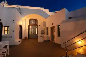 Ilioperato Hotel, Имеровигли