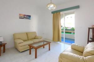 Lefteris APT Near Ialysos Beach, Лалисос