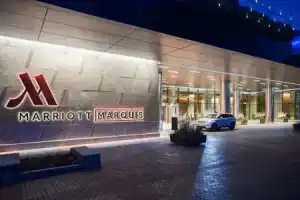 Отель «Marriott Marquis Chicago», Чикаго