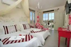 Гостевой дом «Alaçatı Sultan Konak Butik Otel», Алачати