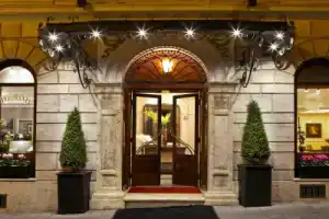 Отель «Albergo Ottocento», Рим