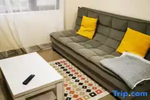 Solo Apartments, Уреки