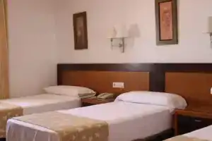 Hotel «Restaurante Blanco y Verde», Конил-Де-Ла-Фронтера