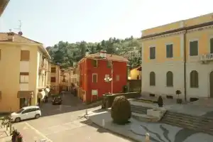 Domus, Мейна