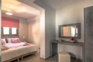 Ithaka Deluxe Home, Закинф