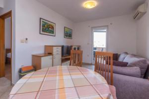 Awesome Apartment in Pakostane With 1 Bedrooms and Wifi, Pakoštane