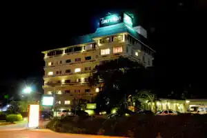Rattana Park Hotel, Пхитсанулок