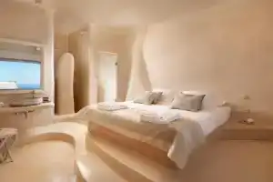 Dome Santorini Resort & Spa, Имеровигли