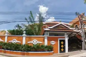 TUCHELAND Luxury Pool Villa Pattaya Walking Street 7 Bedrooms, Паттайя