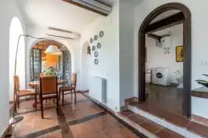 Italianway - Menadel - Casa del Leone, Ачи Трецца