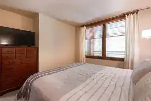 First Floor Riverside Condo Close to Slopes - Zephyr Mountain Lodge Premium-Rated 2108, Винтер-Парк