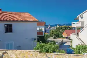 Nice Home in Krk With Wifi and 1 Bedrooms, Крк