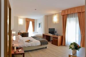 Hotel «Royal Falcone», Монца