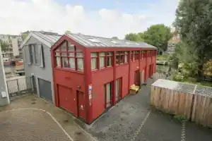 The Wharf House, Амстердам