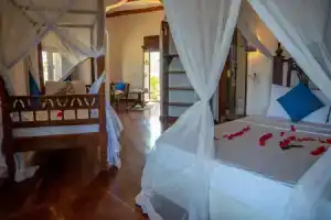 Sultan Palace Hotel, Пингуэ