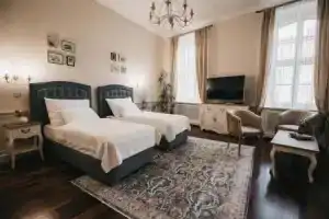 Room42 - Suites & Apartments, Эстергом