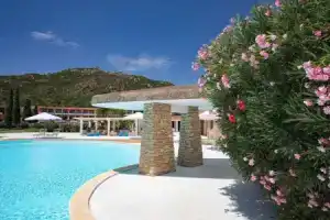 Is Molas Resort, Пула