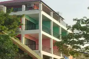 Ocean View Resort - Koh Sichang, Ко-Сичанг