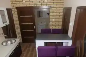 Gábriel Apartman, Хайдусобосло