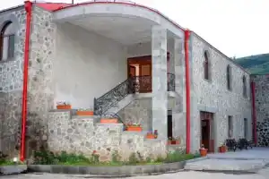 Christy Hotel, Горис