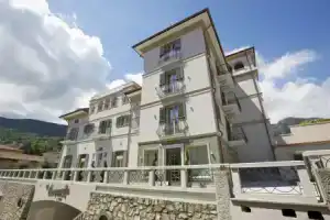 Al Campanile Aparthotel & Suite, Бавено