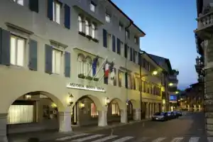 Отель «Astoria Italia», Удине