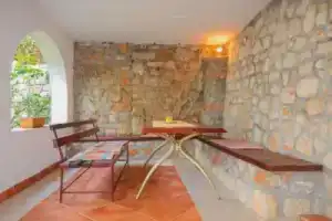 Haus Donata 140S, Сень