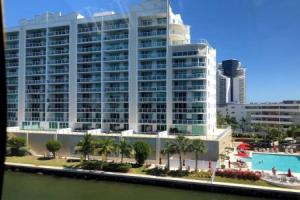 Le Marina Bay 403- Condo 5 People. Sunny Isles, Санни-Айлс-Бич