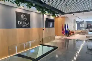 Duka Hotel, Влера