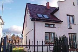 Nice Apartment in Wladyslawowo With 1 Bedrooms and Wifi, Владыславово