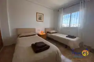 La Cinuelica R3 1st flr apt, roof terrace, pool L129, Торревьеха
