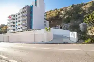 Budva Hideaway Apartment With Breathtaking Views, Бечичи