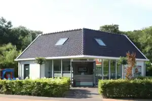 Nice House with Dishwasher near Sea & Beach, Берген