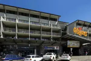 Gilligan's Hotel & Resort Cairns, Кэрнс
