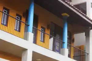 Отель «Blue Pillars Kandy», Канди
