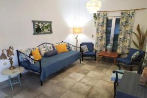 Apartment 94m2, center of Sitia, WiFi, 350m beach, Сития