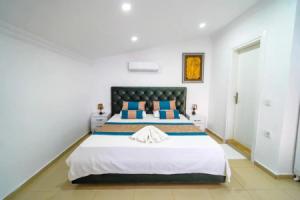 Flat with Shared Pool, Terrace and Jacuzzi in Kas, Калкан