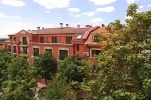 Hotel «Club Central», Хисаря