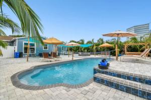 The Tampa Oasis, Тампа