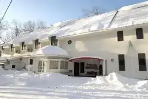 Гостевой дом «Pension & Cottage Shokubutsushi», Хакуба