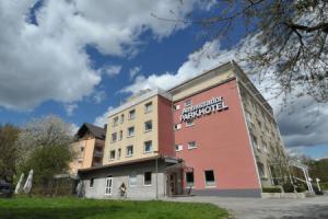Ambassador Parkhotel, Мюнхен