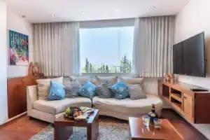 Art Apartment In Mamila - Art & View, Иерусалим