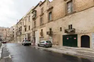1 Bedroom Heritage Apartment, Биргу