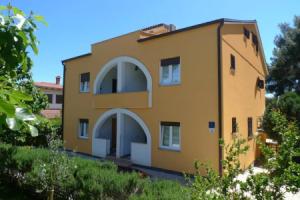 Studio Apartments Seka, Ровинь