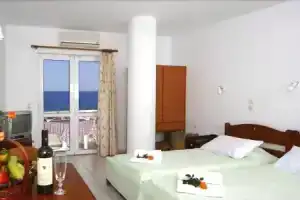 Limas Apartments, Сфакаки