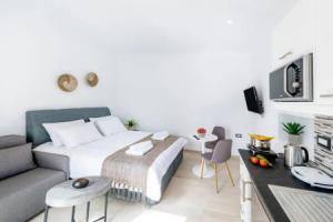 Sunwaves Beach studio II, Лалисос