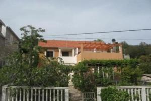 Apartment Luca, Prvić Luka