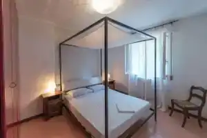 Ferienwohnung für 4 Personen 2 Kinder ca 50 m in Finale Ligure, Italienische Riviera Palmenriviera, Финале-Лигуре