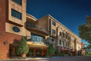Отель «French Quarter Inn», Чарлстон