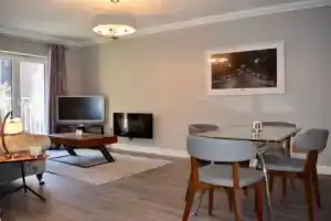 2 Bedroom Apartment Near City Centre, Дублин